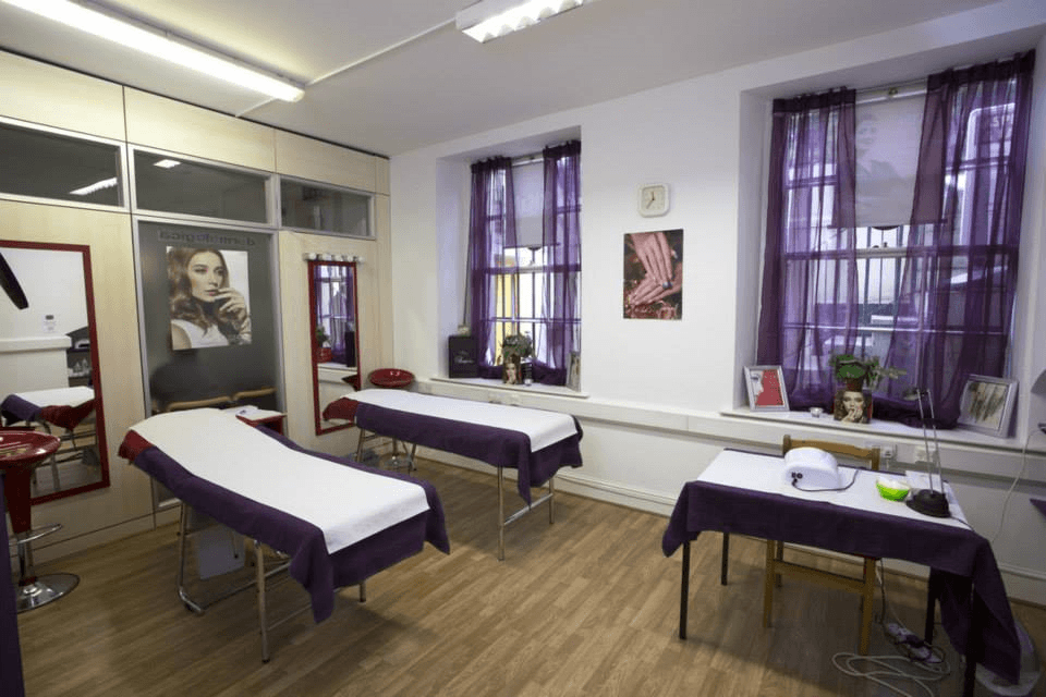 Aspens Beauty College